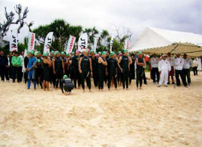 ボランティアで沢山のアスリートの人が出演して下さってスタートシーンを再現